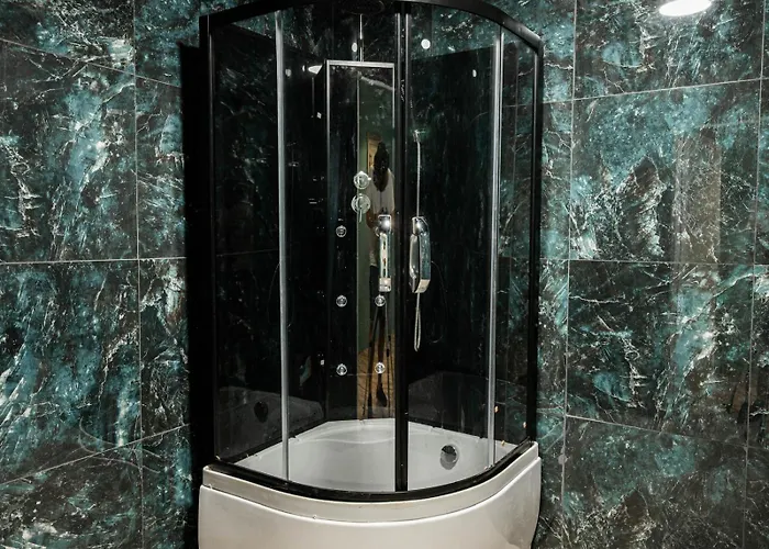 Hedgehogs Backpackers 旅馆 里加