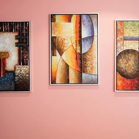 Hedgehogs Backpackers אכסניה *